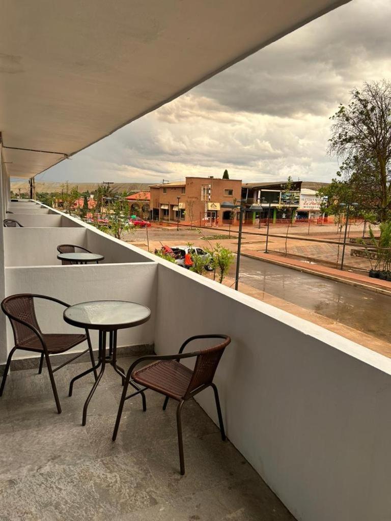 Hotel And Suites Cananea Exterior foto